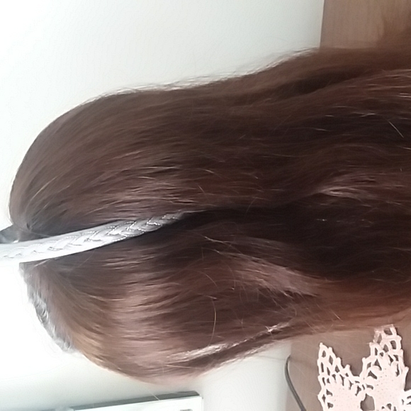 Wig - Picture 3 of 8